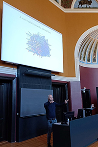 Professor Martijn Bezemer from Leiden University presenting